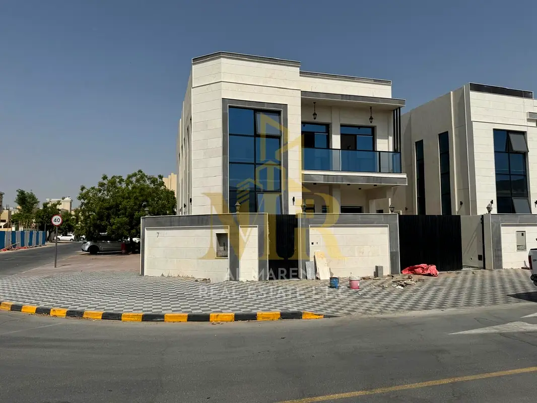 فيلا كورنر مع الكهربه مياه وصرف صحى جنب المسجد تملك فيلا الأحلام و استثمر بأسلوب راقي في فيلا فاخرة في قلب المويهات2