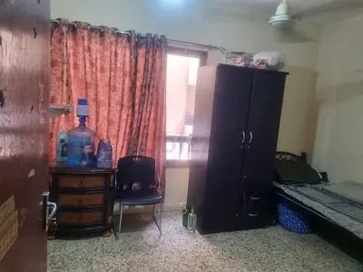 IN KARAMA NEAR ADCB METRO ROOM for Executives