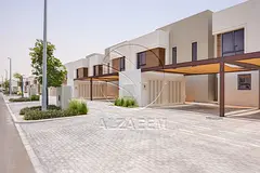 √Single Row TH | Near the entrance and Amenities√