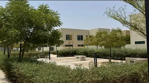 🏡 للإيجار | فيلا مميزة في مدينة المستدامة – موقع استثنائي داخل المجمع