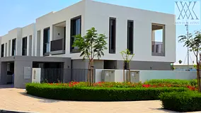 Sinlgle Row | Corner Unit | Extra Land | Huge Layout | Extra Privacy