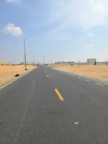 للبيـع قطعة أرض تجاري زواية بمنطقة مزيرعة( تجارية الرحمانية ) ضاحية الرحمانية بالشارقة