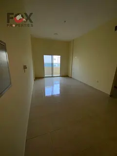 1BR in Al Rawda 3, super deluxe, duct AC, first floor. Prime location near services. Rent AED 35,000