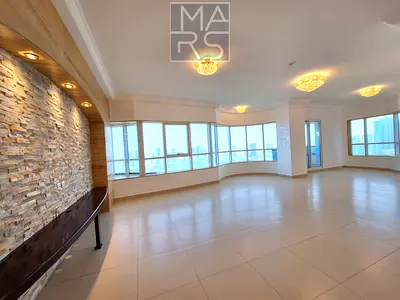 Spacious 4BHK Apartment with Full Sea View