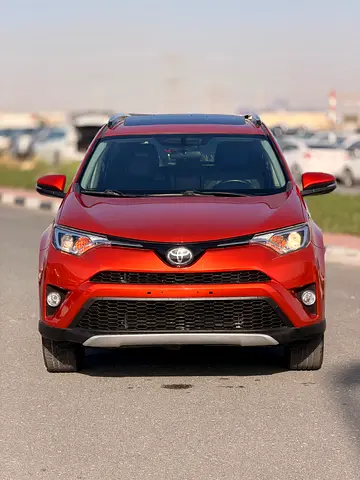 Toyota Rav 4 XLE 2016 - American Specs - Excellent Condition