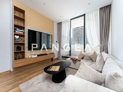 Corner Unit | Large Layout | Tenanted