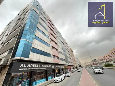 لبيع بناية بمنطقة مويلح التجارية علي شارع مليحة مباشر بعائد سنوي فوق 9%