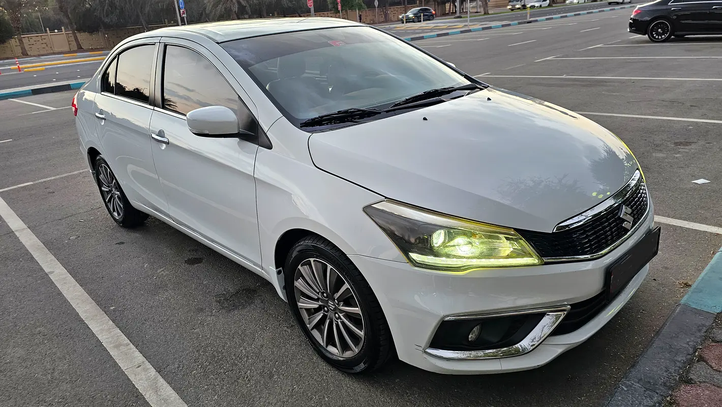 Suzuki Ciaz 2019 — photo 1 of 7
