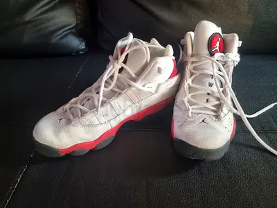 Michael Jordan Shoe - 6 Rings