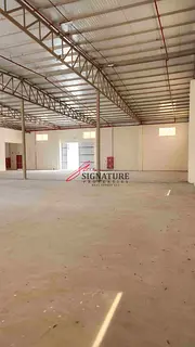 BREND NEW WAREHOUSE AVAILABLE FOR RENT IN UMMULQWIN NEW INDUSTRIAL AREA
