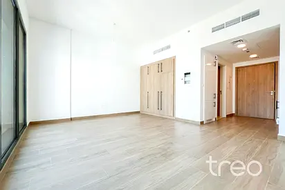 Pool View | Modern | Open Plan Layout