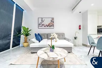 12 Cheques | Best Value | Canal Views