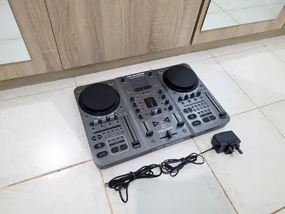 M-Audio Torq Xponent DJ Controller Mixer in excellent working condition with Adapter and USB cable