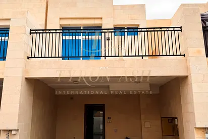 SPACIOUS LIVING | BRIGHT INTERIORS | MODERN FINISH