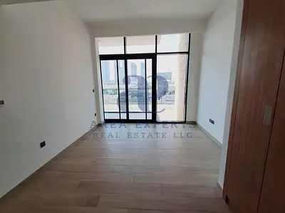 Stunning Lagoon View Apartment in Azizi Riviera 22