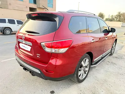 2017 Nissan Pathfinder SL - GCC Specs