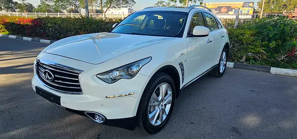 INFINITY QX70 MODEL 2016 G.G.C.C ACCIDENT FREE ORIGINAL PAINT