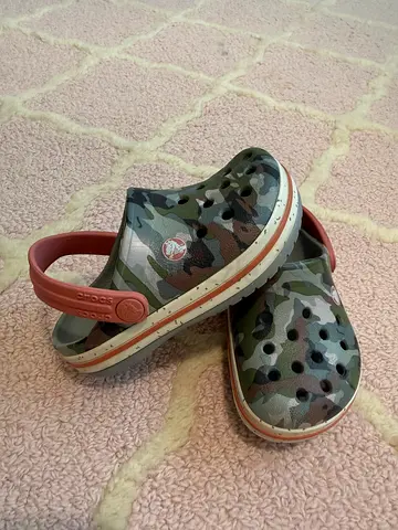 Crocs size 23-24