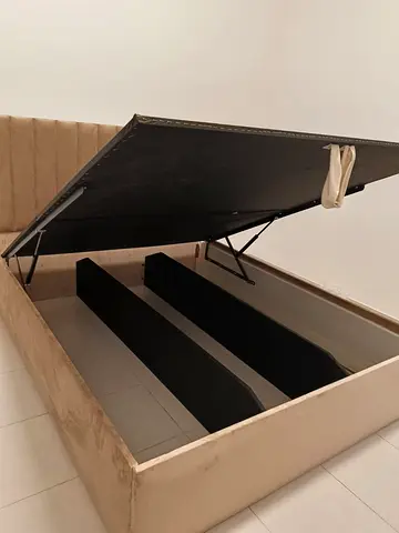 Beige Upholstered Ottoman Storage Bed (Hydraulic Lift)