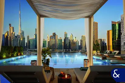 Stylish 2-Bed | Modern Comfort | Prime Views