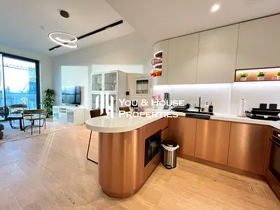 غرفة نوم واحدة في الطابق العلوي | مفروشة | الوصول إلى الشرفة والمسبح