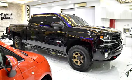 2017 Chevrolet SILVERADO 1500 照片 3