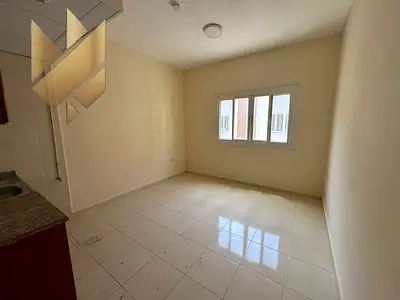 Studio apartment for rent, very suitable for families and at a very special price.