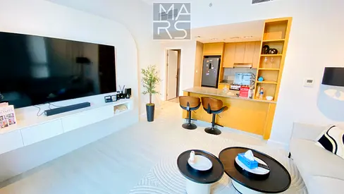 واسع | تصميم جديد | إضاءة طبيعية | فاخر