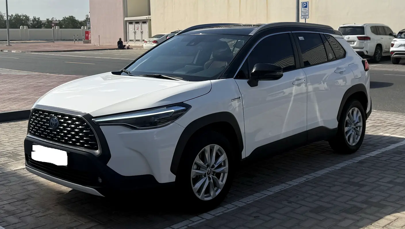 Toyota Corolla Cross 2024 — photo 1 of 16