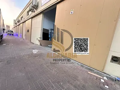 🏭 أرض صناعية مع شبرات في الباهية – عجمان | دخل قوي 1.8 مليون  الكتابة