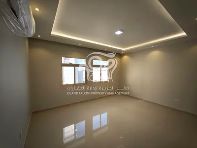Prime location | Private Entrance I Good Price