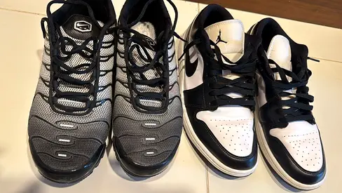 Mens Athletic and Stylish Sneakers