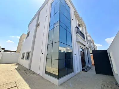 Lxury and brand new villa in hoshi sharjah 4bhk prim location sharja with maid room