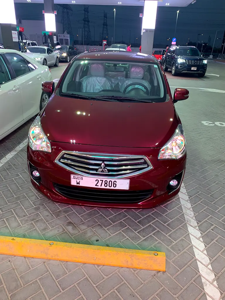 Mitsubishi Attrage 2019 — photo 1 of 4