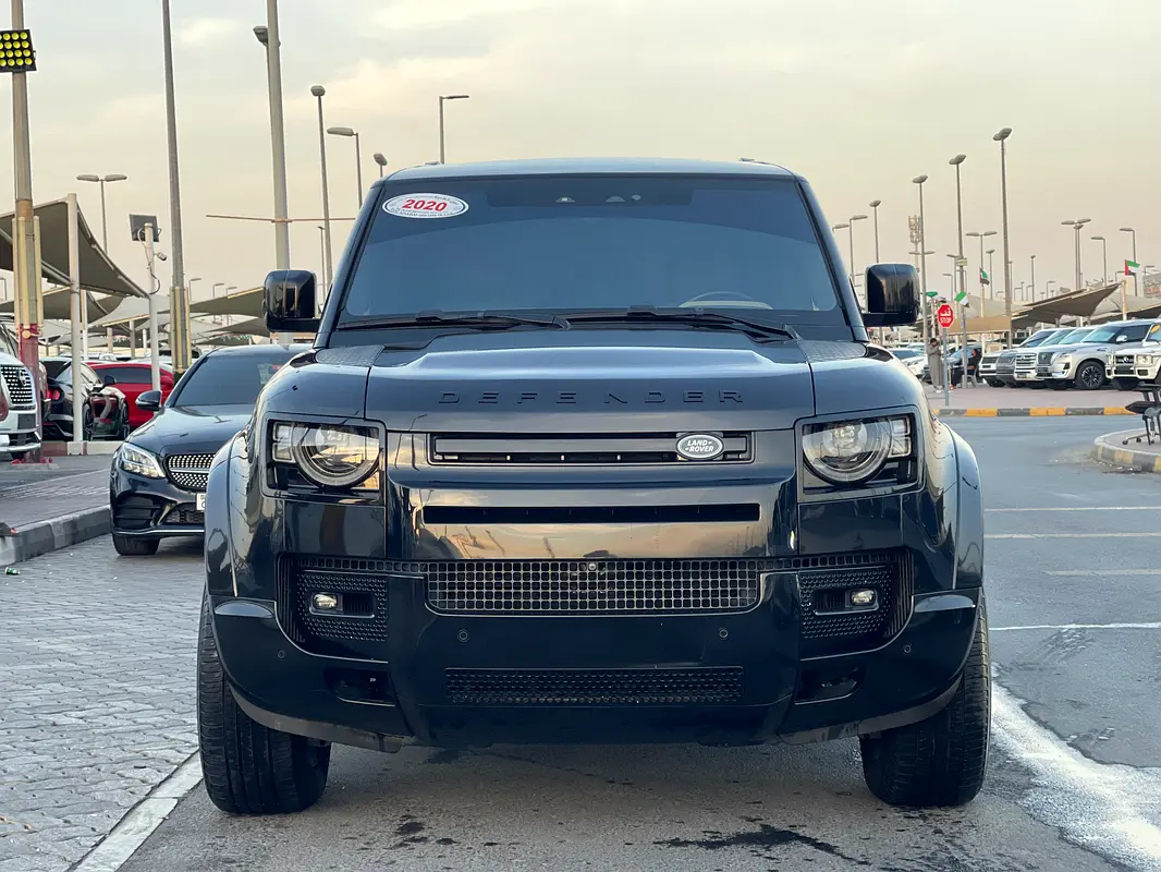 Land Rover Defender 2020 — photo 1 of 20