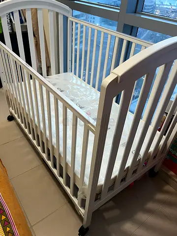 Baby shop wooden crib (baby cot) with New Mattress - Urgent Sale