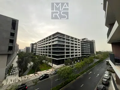 Spacious 2 bedroom with balcony | Luxurious amenities | Gym.pool