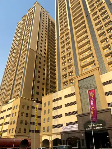A great investment and residential opportunity to own a modernly designed apartment inside Lake Tower C4 in Emirates City, one of the towers known for