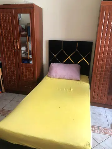 Executive bed space for ladies only