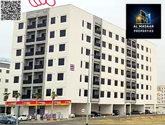 The building has an annual income of 2,280,000 dirhams and is one year old. It is located in the Al