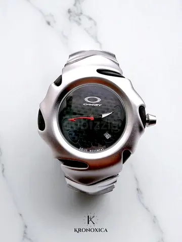Oakley Blade 2.0 (Chrome Carbon Fiber Dial)