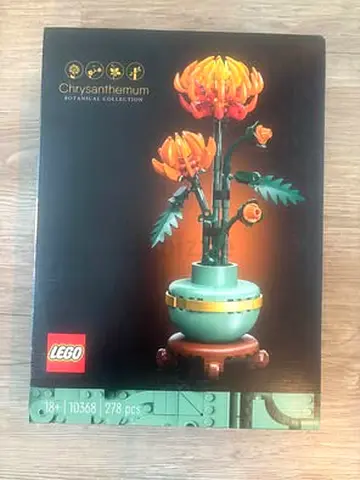 FLASH SALE BRAND NEW LEGO 10368 ICONS CHRYSANTHEMUM