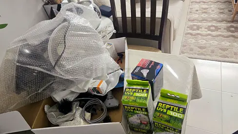 Reptile lighting  accessories bundle — UVB100 bulbs, fixtures and cables