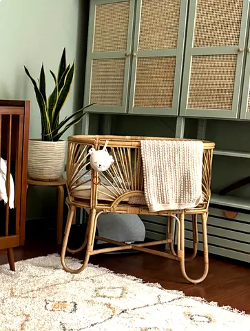 Rattan baby bassinet crib
