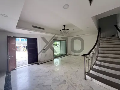 Exclusive | Single Row | Ready to Move
