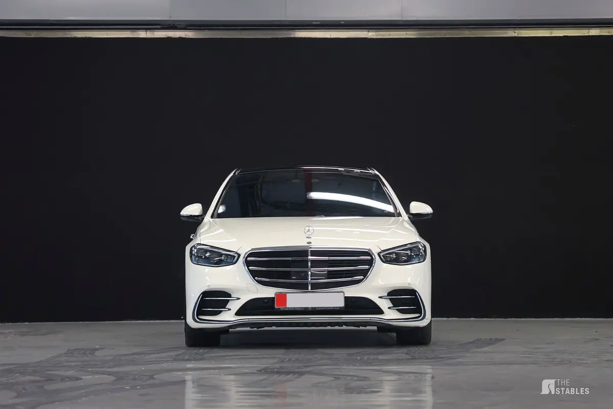 Mercedes-Benz S-Class 2023 — photo 1 of 19