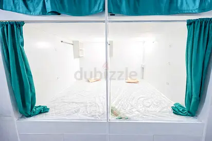 CAPSULE BEDSPACE FOR MALES , EXTRA CABINET FREE ( CCTV MONITORED )