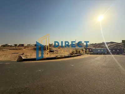 A prime plot in Al Dabdaba South located directly on Emirates Road, with flexible payment plans of up to 3 years.