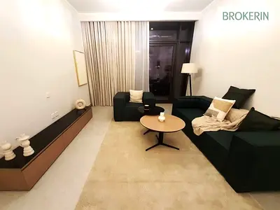 Elegant & Fresh Unit | Brand New Spacious Living