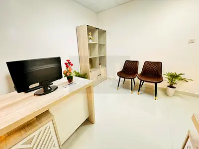 Spacious office | no Commission | near to Metro Station